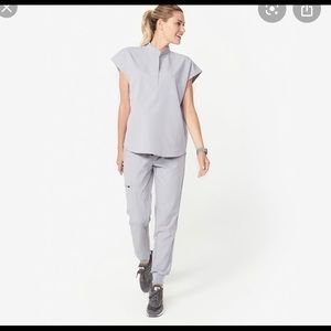 Fig scrub shirt PANTS SOLDDDDD